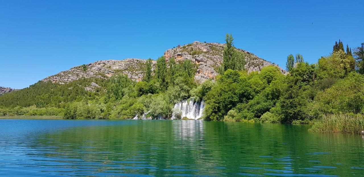Готель Adriasobe Водице Екстер'єр фото